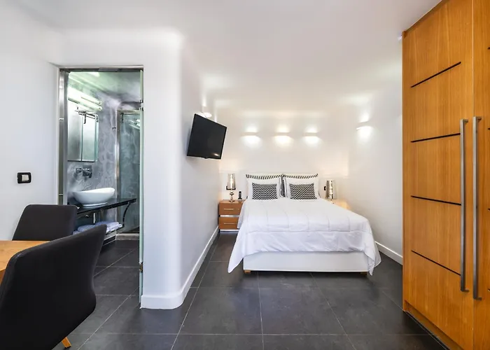 Elea - Adults Only 4*