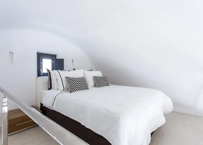 Elea - Adults Only 4* Oia (Santorini)